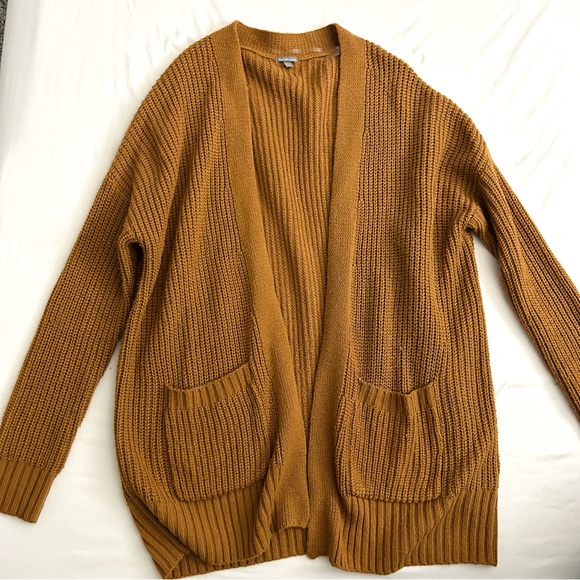 Oversized Lantern Sleeve Knit Cardigan - Picture 1 of 4